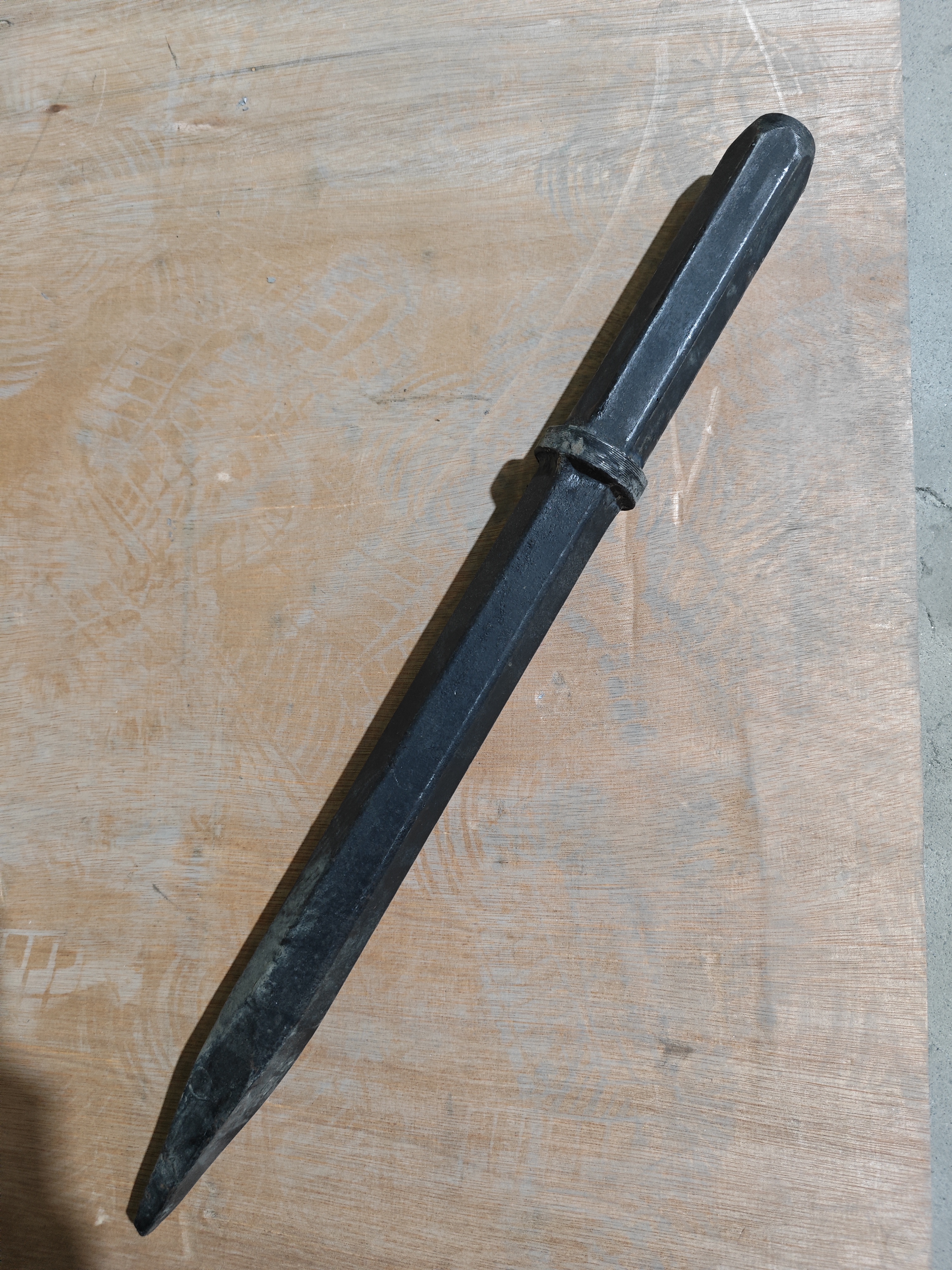 Pico triturador neum&aacute;tico y cincel Cabezal de broca